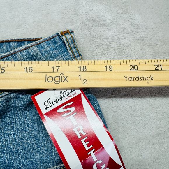 Levi Strauss Jeans Women 16 Short Med Wash Blue Denim Bootcut Stretch Low Rise - Picture 10 of 13
